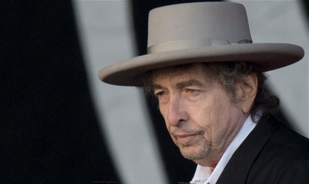 Song and Dance Men: Dylan at 70